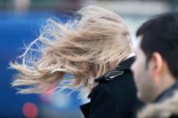 Varovanie meteorológov pre náš okres: Pozor na snehové jazyky a vietor s rýchlosťou až 118 km/h