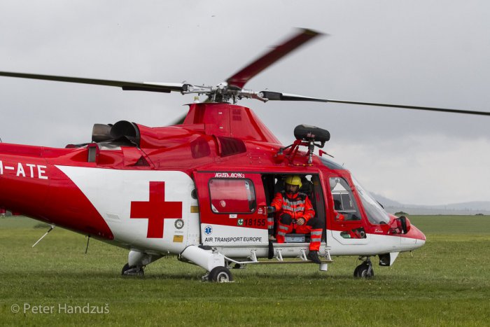 Ilustračný obrázok k článku Pád vojenského vrtuľníka pri Prešove: Raneným pomáhali aj leteckí záchranári z Popradu