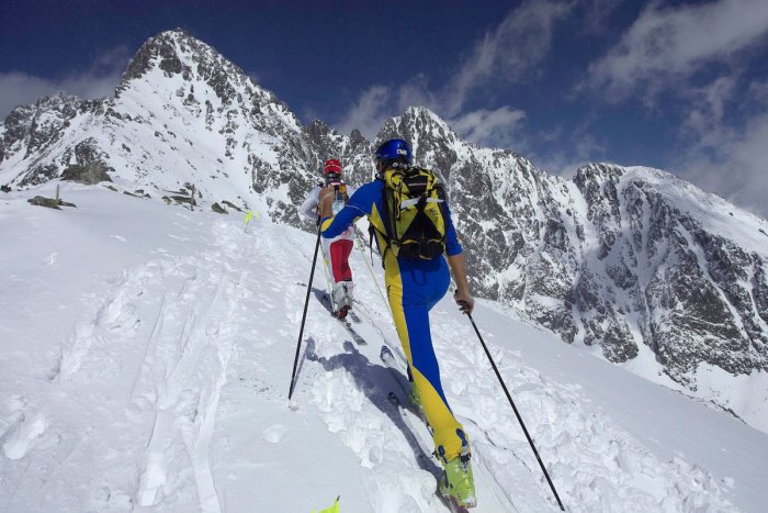Ilustračný obrázok k článku Skialpinizmus je čoraz populárnejším športom: Treba však dbať na výstroj