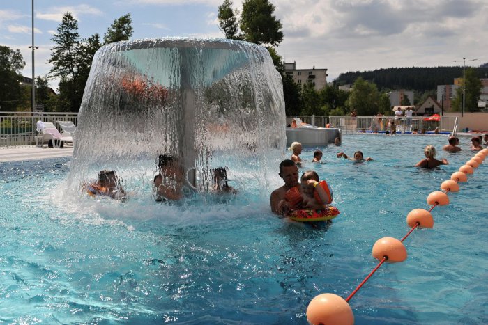 Ilustračný obrázok k článku RANNÁ ŠTVORKA: Sobota bude slnečná s teplotou do 34 °C, meniny má Hortenzia