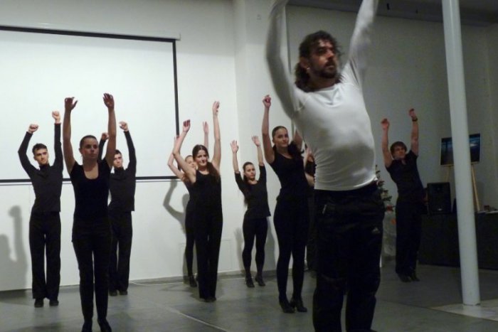 Ilustračný obrázok k článku Tureckí tanečníci učili tých popradských. A naopak.
