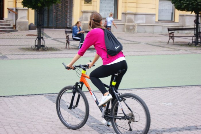 Ilustračný obrázok k článku Poprad sa zamýšľa, ako odbremeniť ulice od áut: Budeme si po meste požičiavať bicykle?