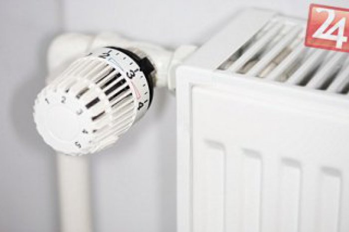 Ilustračný obrázok k článku V bytoch nám kúria už dva týždne. Zapli ste si radiátory alebo ešte šetríte?