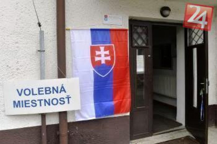 Ilustračný obrázok k článku Na celom Slovensku sa začali voľby do samosprávnych krajov. Najvyššie položená volebná miestnosť zívala dopoludnia prázdnotou