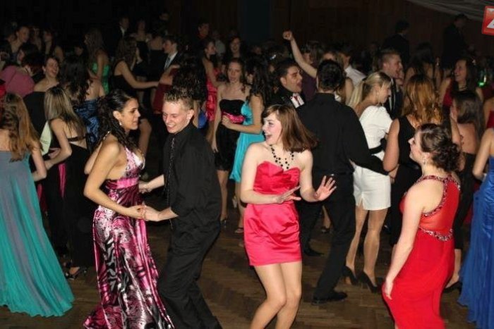 Ilustračný obrázok k článku Aj takýto ples zažije Poprad: Mladí to v našom meste roztočia so škraboškami!