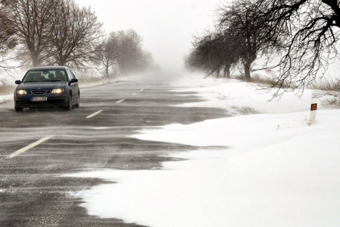 Ilustračný obrázok k článku Cestári v pohotovosti: V Poprade i v Kežmarku očakávajú snehové jazyky a záveje