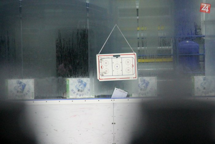 Ilustračný obrázok k článku Popradskí hokejisti v bráne so Švédom: Na skúšku aj Kanaďania?