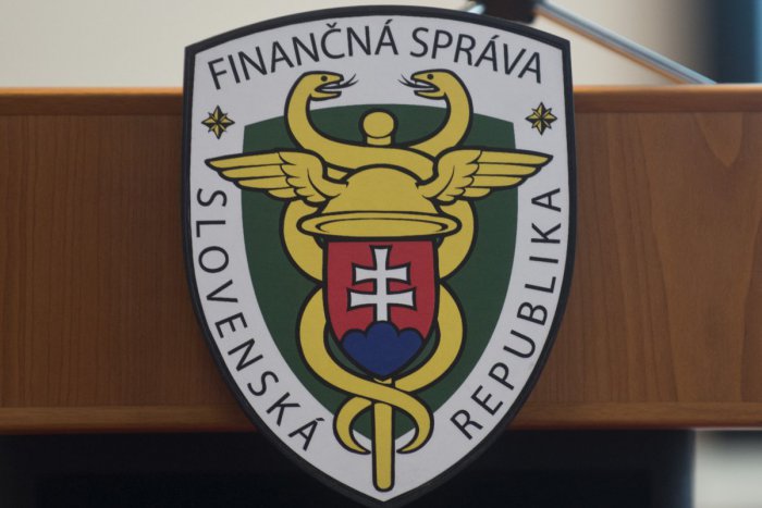 Ilustračný obrázok k článku Policajti v klube: Kriminálny úrad finančnej správy vykonal kontrolu v HK Poprad