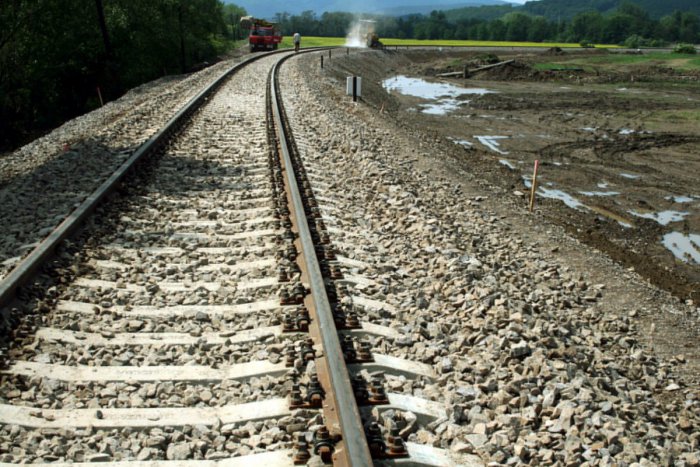 Ilustračný obrázok k článku Začina dvojdňová výluka na železnici: Vlaky nebudú jazdiť počas dňa