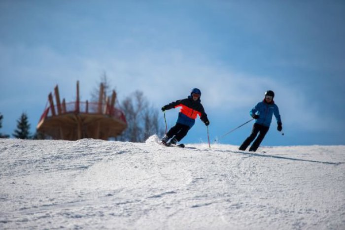 Ilustračný obrázok k článku V lyžiarskom stredisku Mönichkirchen-Mariensee sa plnia želania deťom aj dospelým