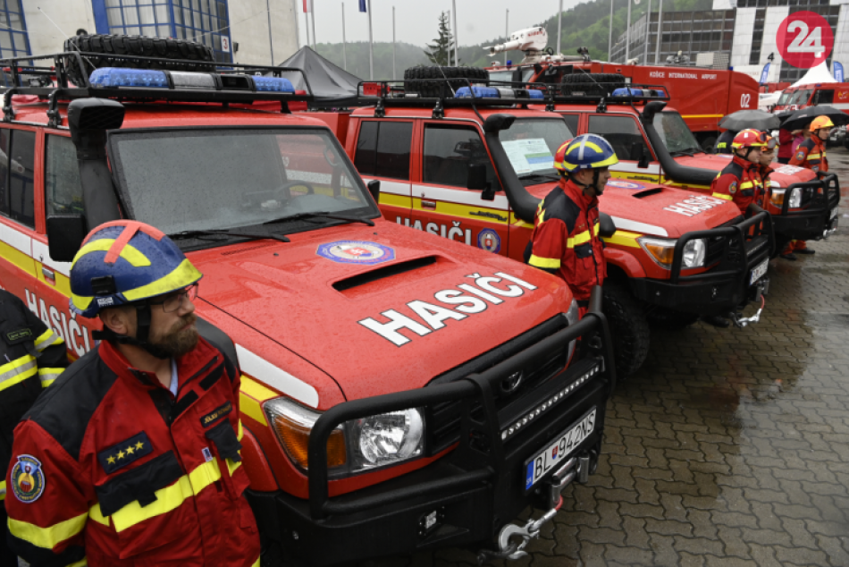 Ilustračný obrázok k článku Auto, aké inde vo svete neexistuje: Popradskí hasiči dostali špeciálne záchranárske vozidlo