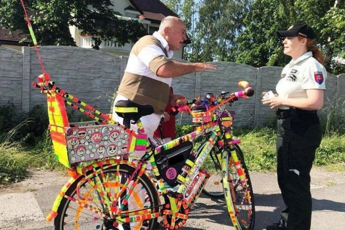 Ilustračný obrázok k článku Bezpečnosť na prvom mieste: Za bicykel prezdobený reflexnými prvkami chváli Popradčana aj polícia