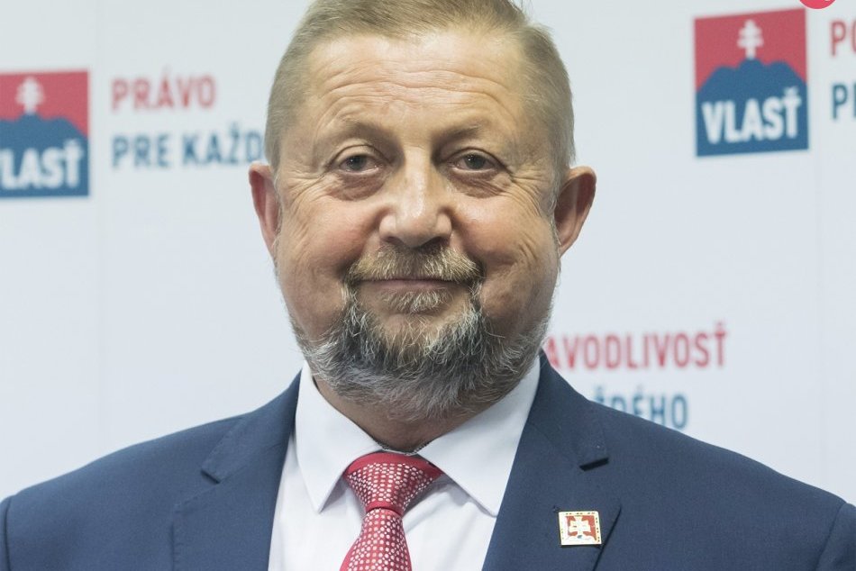 Ilustračný obrázok k článku Hranovnica sa vymyká priemeru: Sledujte, ako volila polovica dediny
