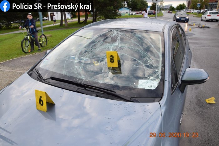 Ilustračný obrázok k článku Zrážka chlapca (12) na elektrokolobežke s autom priamo v Poprade: FOTO z miesta