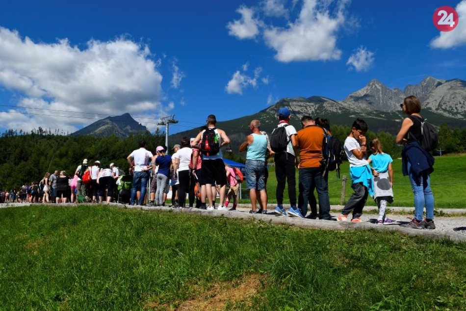Ilustračný obrázok k článku Tatranská turistická sezóna v číslach: 1,5 milióna ľudí, no menej ubytovaných