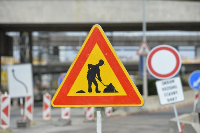 Ilustračný obrázok k článku Vodiči, vyzbrojte sa trpezlivosťou: Na D1 pri Poprade platí séria dopravných obmedzení