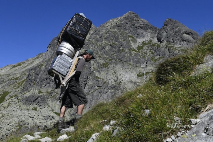 Ilustračný obrázok k článku SVET O SLOVENSKU: Tatranskí nosiči sú jedineční! Toto o nich píše BBC