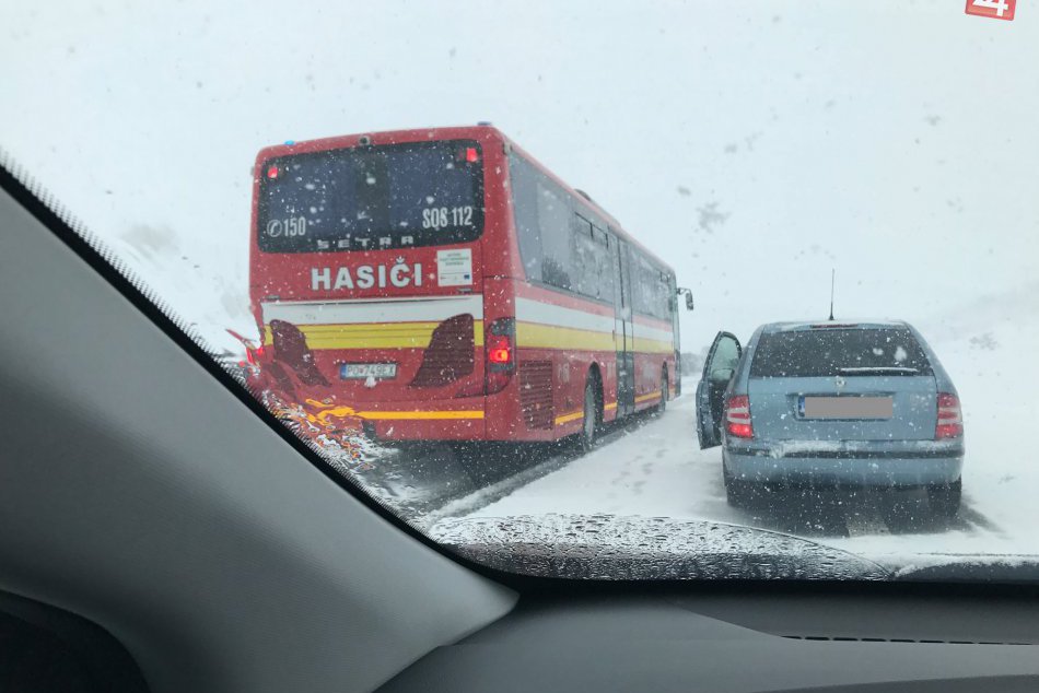Hromadná dopravná nehoda na D1 pod Tatrami