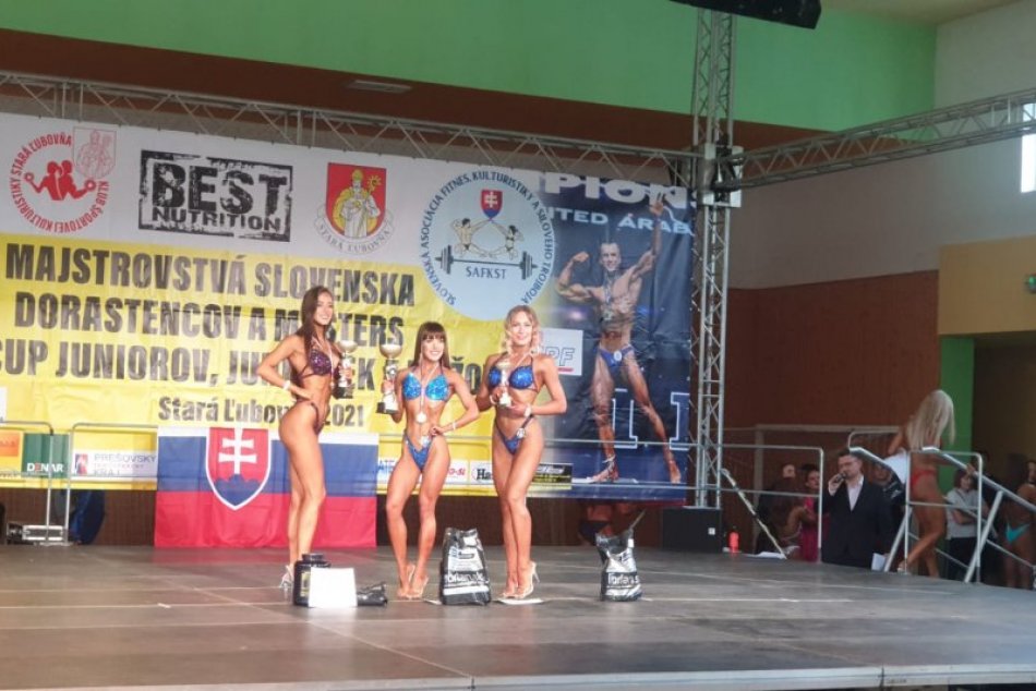 Karin z Popradu zvíťazila na majstrovstvách Slovenska v kategórii bikiny fitness